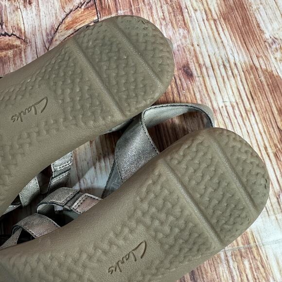 Clarks ELIZABELLE SEA Size 8.5 Bronze Metallic Leather Closed Toe Sandals Shoes - Picture 9 of 10